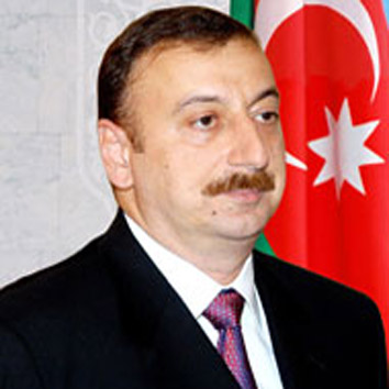 Ильхам Алиев поздравил султана Омана и президента Латвии