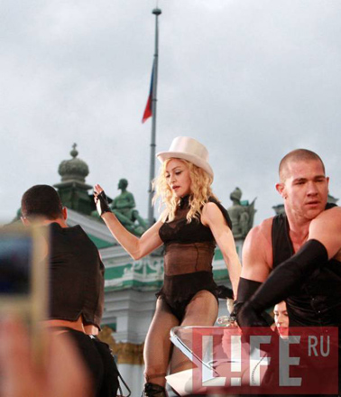 Мадонна закатила скандал на концерте в Санкт-Петербурге