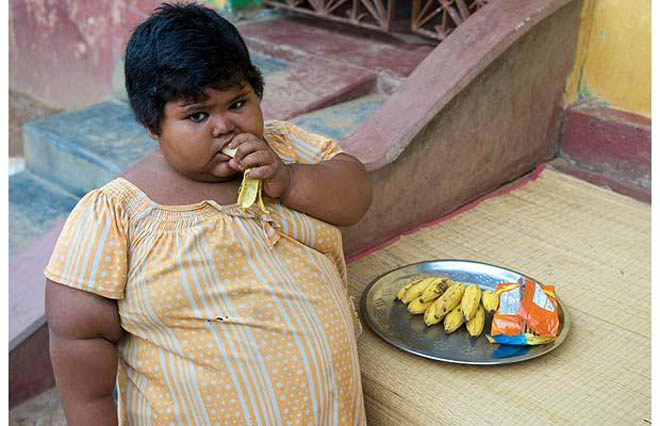 5-летняя индийская девочка весит 76 килограммов (фотосессия)
