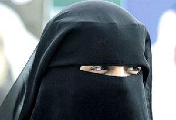 Niqab istehsalı və satışı qadağan edildi