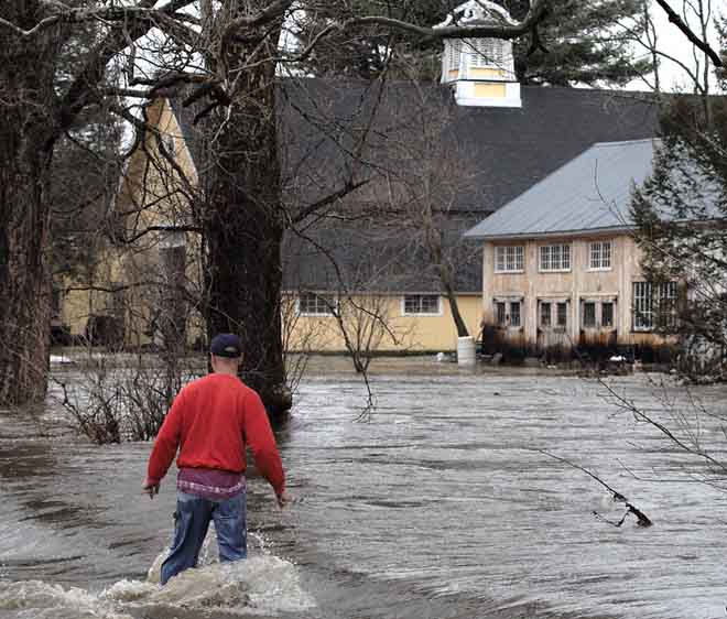 Число жертв наводнения в США достигло восьми человек (ДОПОЛНЕНО)