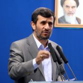 Иран не будет вести переговоры по ядерной программе - президент Ахмадинежад