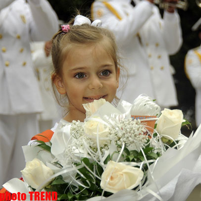 Минобразования Азербайджана о правилах приема в первые классы детей неполных шести лет