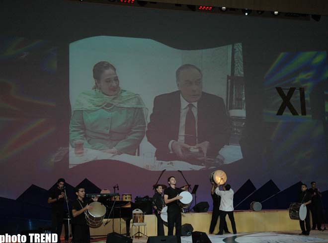 Фотосессия открытия ХI Бакинского международного кинофестиваля "Восток-Запад"