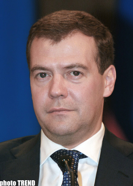 Москва готова помочь наладить вещание в РФ узбекских телеканалов - президент Медведев