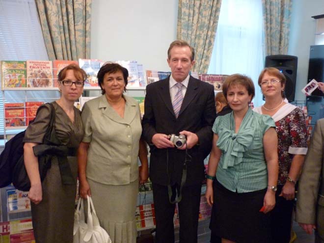 В Баку состоялось торжественное открытие выставки книг российских издательств