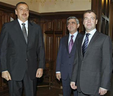 Azerbaijan, Russian and Armenian Presidents have joint dinner