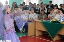 Делегация Российского футбольного союза в гостях бакинских школьников (фотосессия)