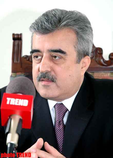 Azerbaijani opposition leader to visit UK