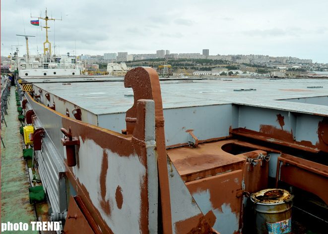 Russian Fili ship suffered disaster in Caspian Sea taken to Baku (Photosession )