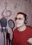 Я пою - чтобы жить, живу - чтобы петь: всем невзгодам вопреки, певец Мурад Садых (фотосессия)
