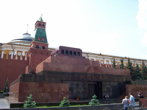 Мавзолей Ленина с Красной площади убирать не планируется