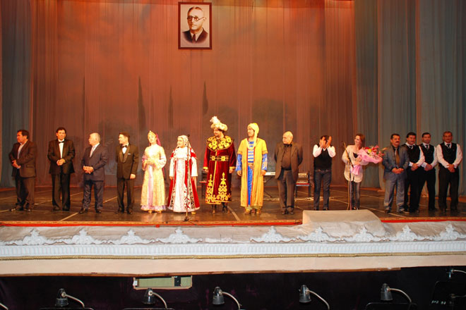 В Ташкенте  отметили 100-летие азербайджанской оперы "Лейли и Меджнун" (фотосессия)