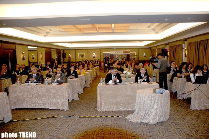 В Баку начала работу первая международная конференция "Человеческий капитал. Государство. Бизнес"