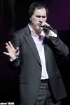 На концерте в Баку Валерий Меладзе дирижировал хором зрителей и раскрывал секреты российского шоу-бизнеса (фотосессия)