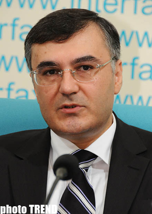 СМИ должны отвечать за свою деятельность - представитель Администрации президента Азербайджана Фуад Ахундов