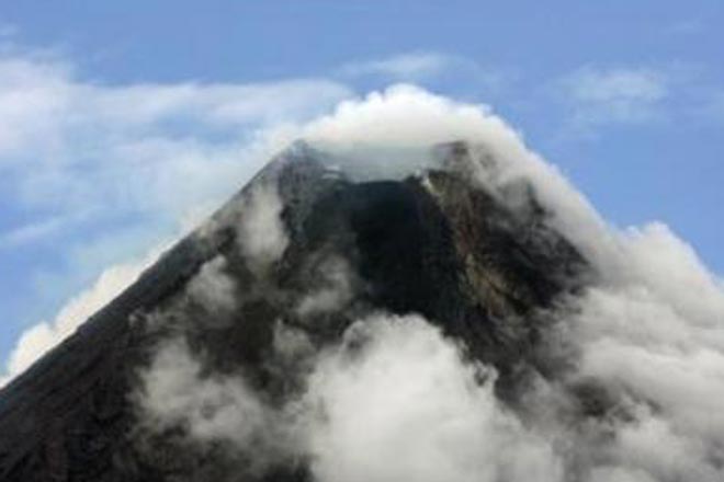 В Гватемале эвакуировали 300 человек из-за угрозы извержения вулкана Фуэго