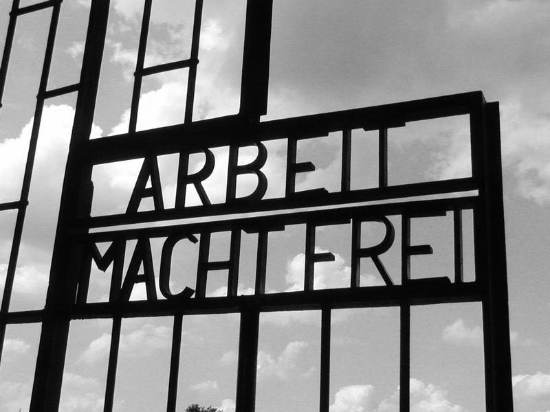 Swede, two Poles charged with Auschwitz sign theft