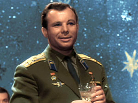 Sharp plane manoeuvre caused Yuri Gagarin's death: official
