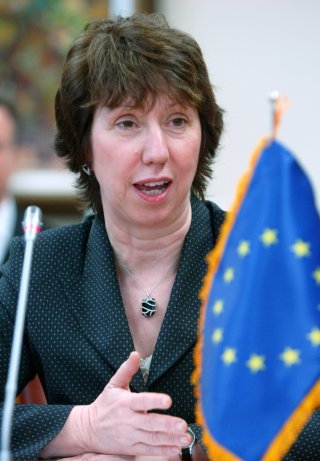 EU's Ashton makes rare diplomatic visit to Gaza