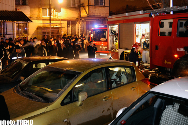 Пожар в жилом здании в центре Баку потушен (ДОПОЛНЕНО-4) (ФОТО)