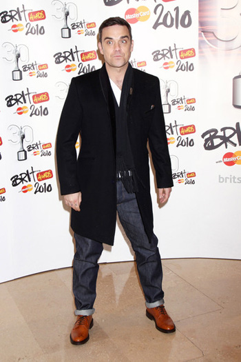В Лондоне вручили награды Brit Music Awards 2010 (фотосессия)