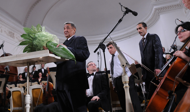 Картина в розовых тонах и Седьмая симфония Арифа Меликова для Ихсана Дограмаджи
