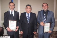 Конгресс азербайджанцев Украины вручил почетный диплом АМИ Trend за активную роль в пропаганде правды об армянском вандализме (ФОТО)