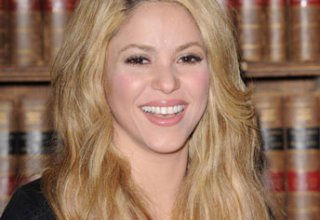Pop star Shakira prepares to build school in Haiti