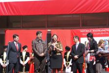 President Saakashvili awards Ganira Pashayeva with title of Honorary Citizen of Georgia (photo)