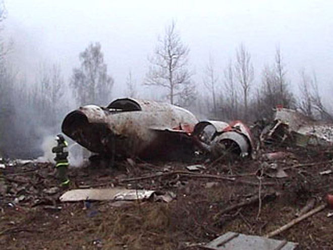 Ярослав Качиньский побывал на месте авиакатастрофы, в которой погиб его брат глава Польши