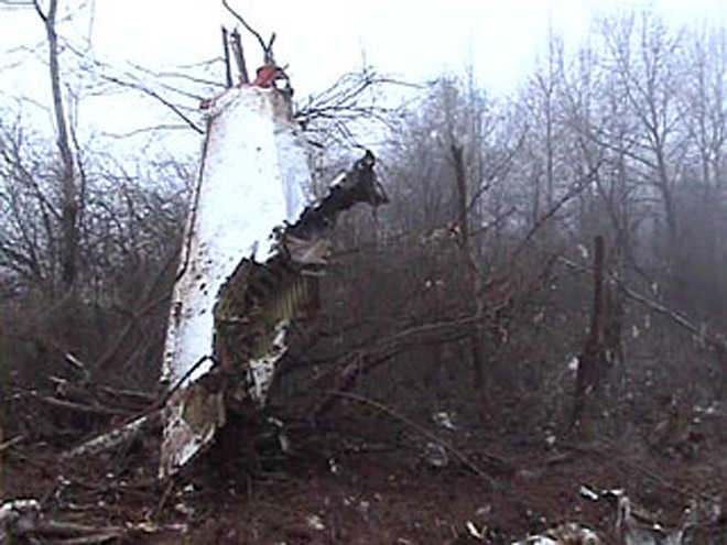 Самолет президента Польши при заходе на посадку в тумане зацепился за деревья (ДОПОЛНЕНО)