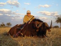 Сын Роберта Кочаряна за 5000 евро уничтожает африканских зверей (фотосессия)