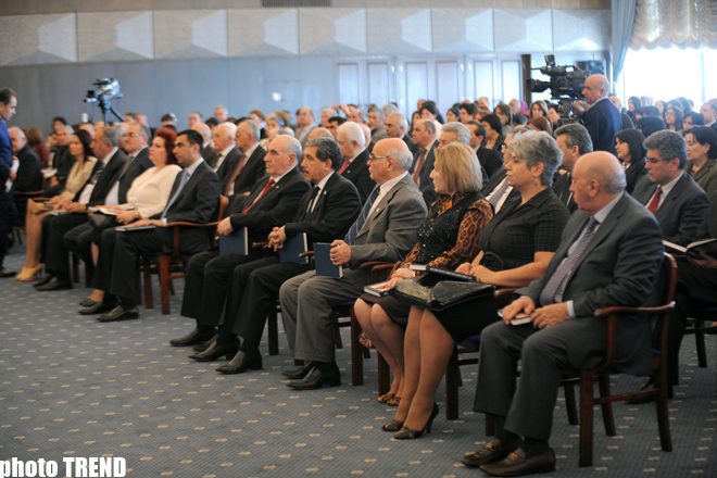 Mehriban xanım Əliyevanın təşəbbüsü ilə Ümummilli Lider Heydər Əliyevin anadan olmasının 87-ci ildönümü münasibətilə məktəblilər arasında keçirilən müsabiqənin qalibləri Belçikaya gedəcəklər (ƏLAVƏ OLUNUB) (FOTO)