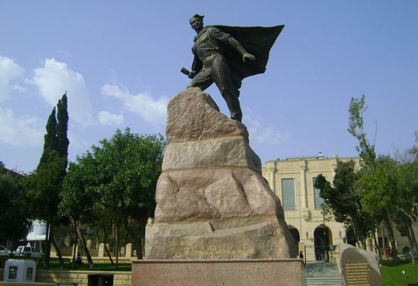Шарль де Голль: "Самыми мужественными оказались азербайджанские бойцы"