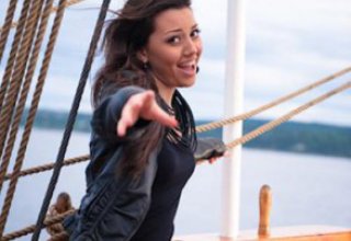 Морская прогулка Сафуры Ализаде в Норвегии: " Дух захватывает!" (видео-фотосессия)