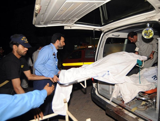 Blast kills 3, wounds 7 in Pakistan
