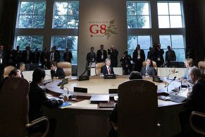 G8 leaders arrive in French seaside resort