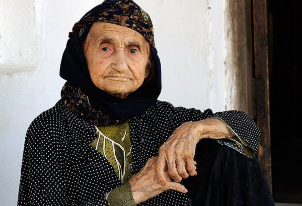 В Азербайджане стало меньше долгожителей старше 100 лет - Академия наук