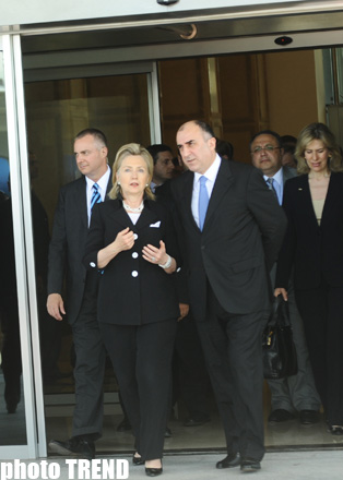 Hillary Clinton: United States is committed to peaceful solution to Nagorno-Karabakh conflict on basis of territorial integrity (UPDATE) (PHOTOS)
