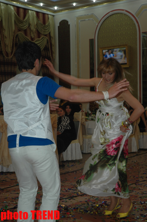 Уроки танца певцу Кериму от танцовщицы Марьям Сулеймановой (фотосессия)