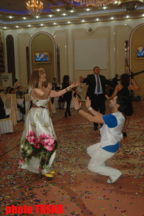 Уроки танца певцу Кериму от танцовщицы Марьям Сулеймановой (фотосессия)