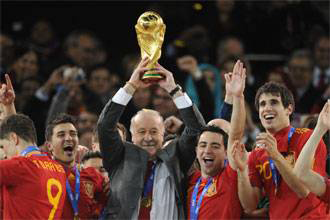 King and prime minister thank Spain's World Cup heroes