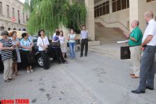 В Древней части Баку журналистов отметили памятными подарками (фотосессия)