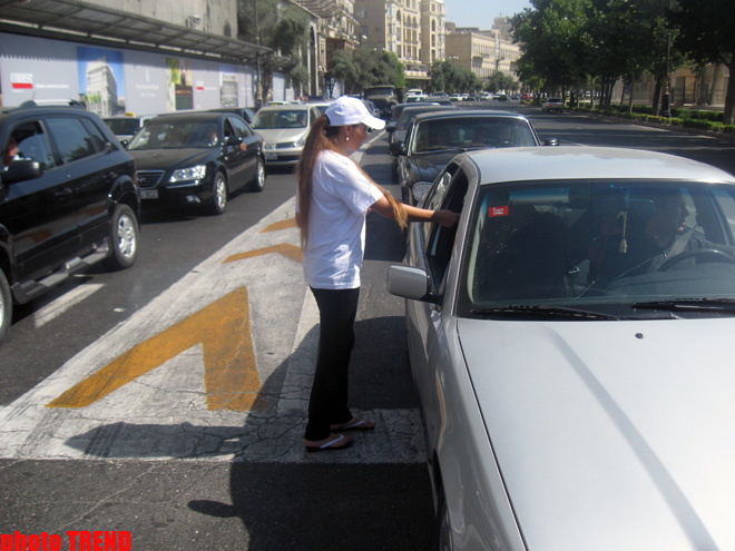 В Азербайджане прошла акция, пропагандирующая соблюдение правил дорожного движения (ФОТО)