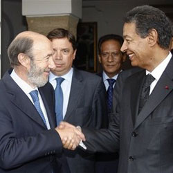 Spanish and Moroccan ministers meet to end enclave crisis