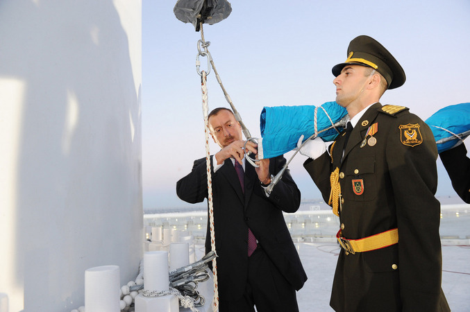 President of Azerbaijan attends inauguration of National Flag Square (PHOTO)
