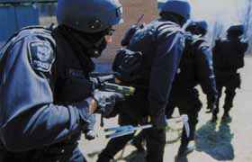 Полиция проводит операцию по аресту подозреваемых в нападении на колледж в Тулузе - СМИ