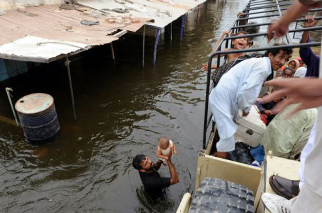 India donates 20 million dollars for Pakistan flood relief