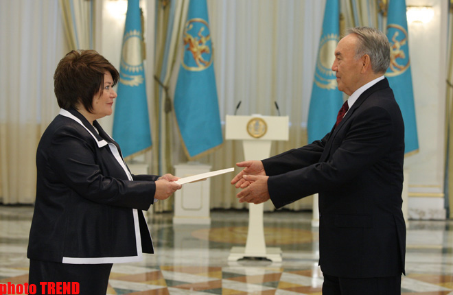 Azerbaijani ambassador presents credentials to Kazakh president (PHOTO)